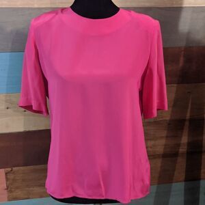 💜5/$25 VINTAGE size 6 fuchsia pink blouse with shoulder pads 100% polyester